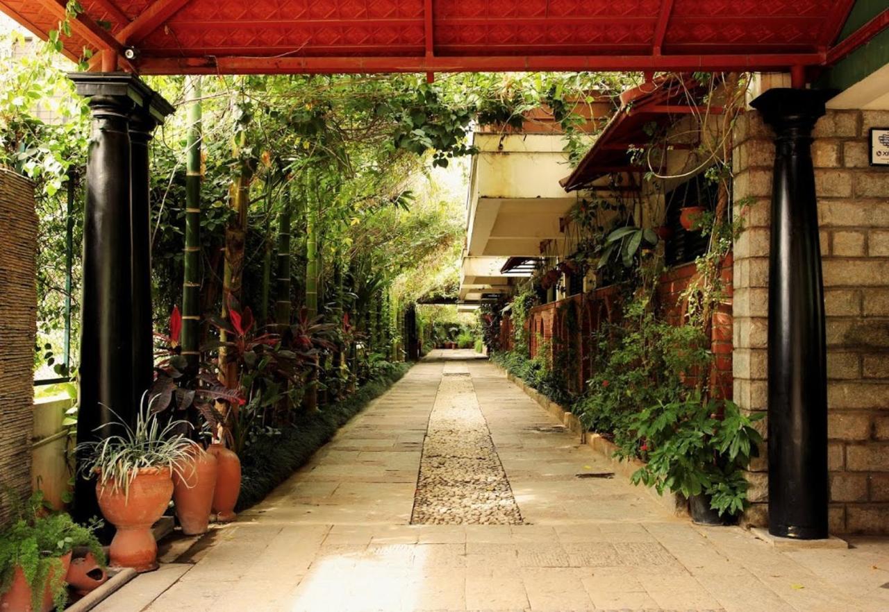 The Green Path Eco Hotel Bangalore Esterno foto