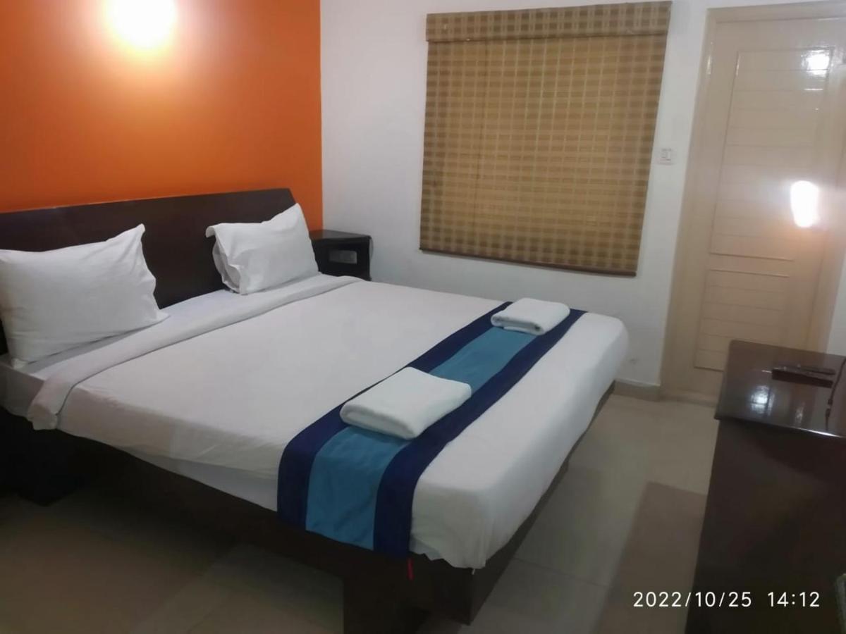 The Green Path Eco Hotel Bangalore Esterno foto