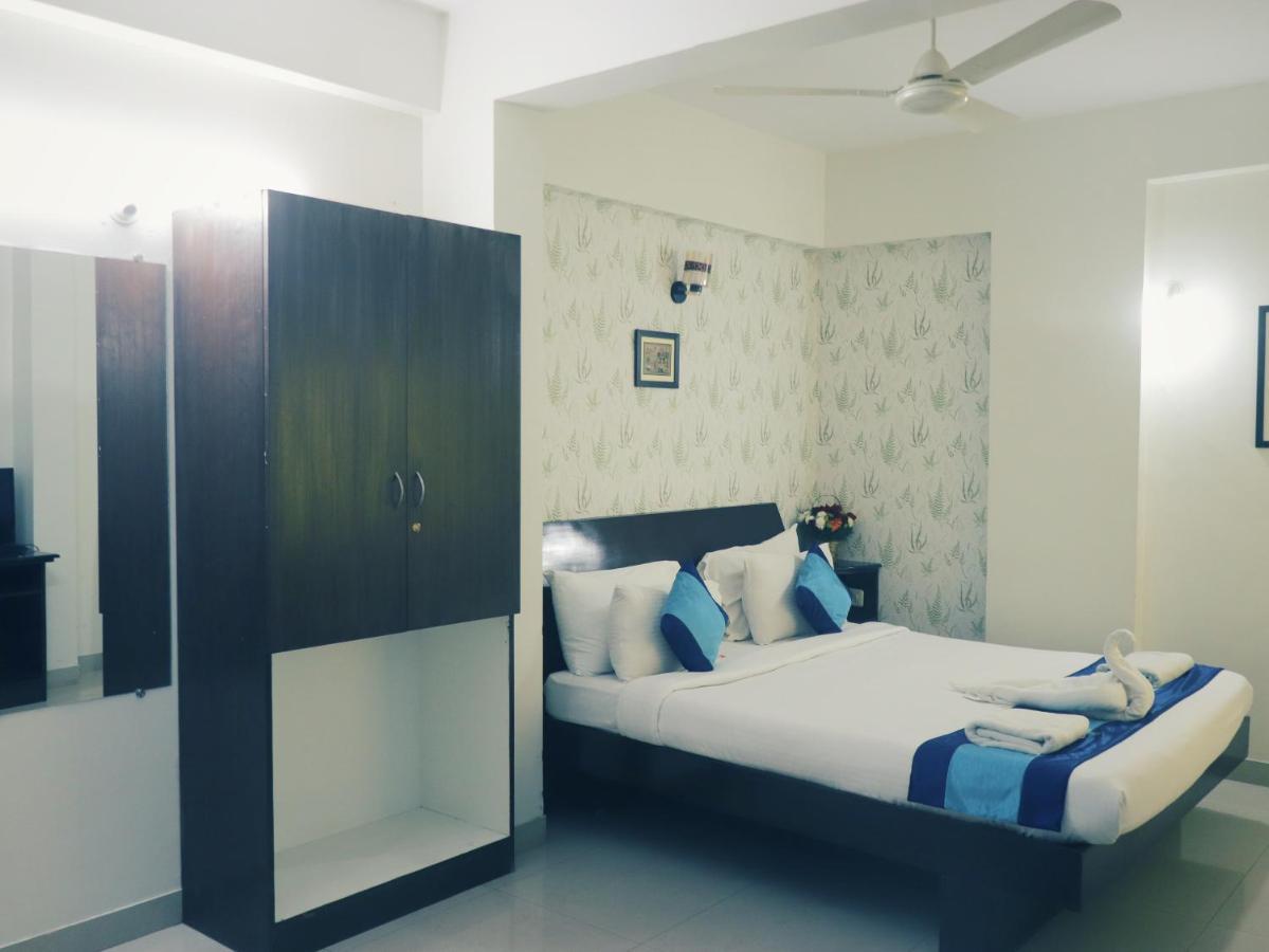 The Green Path Eco Hotel Bangalore Esterno foto