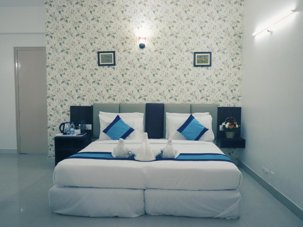 The Green Path Eco Hotel Bangalore Esterno foto